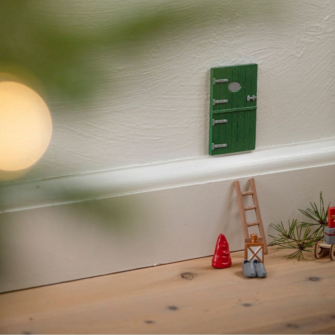 7pc Elf Door Decoration - WowCornwall