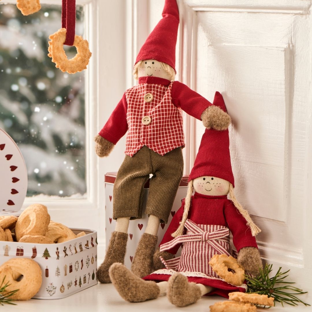 Santa's helper Karla and Kalle - WowCornwall