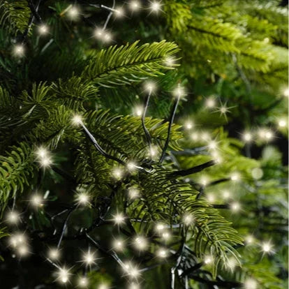 LED cluster lights 8 function twinkle outdoor 6m 768 lights - WowCornwall