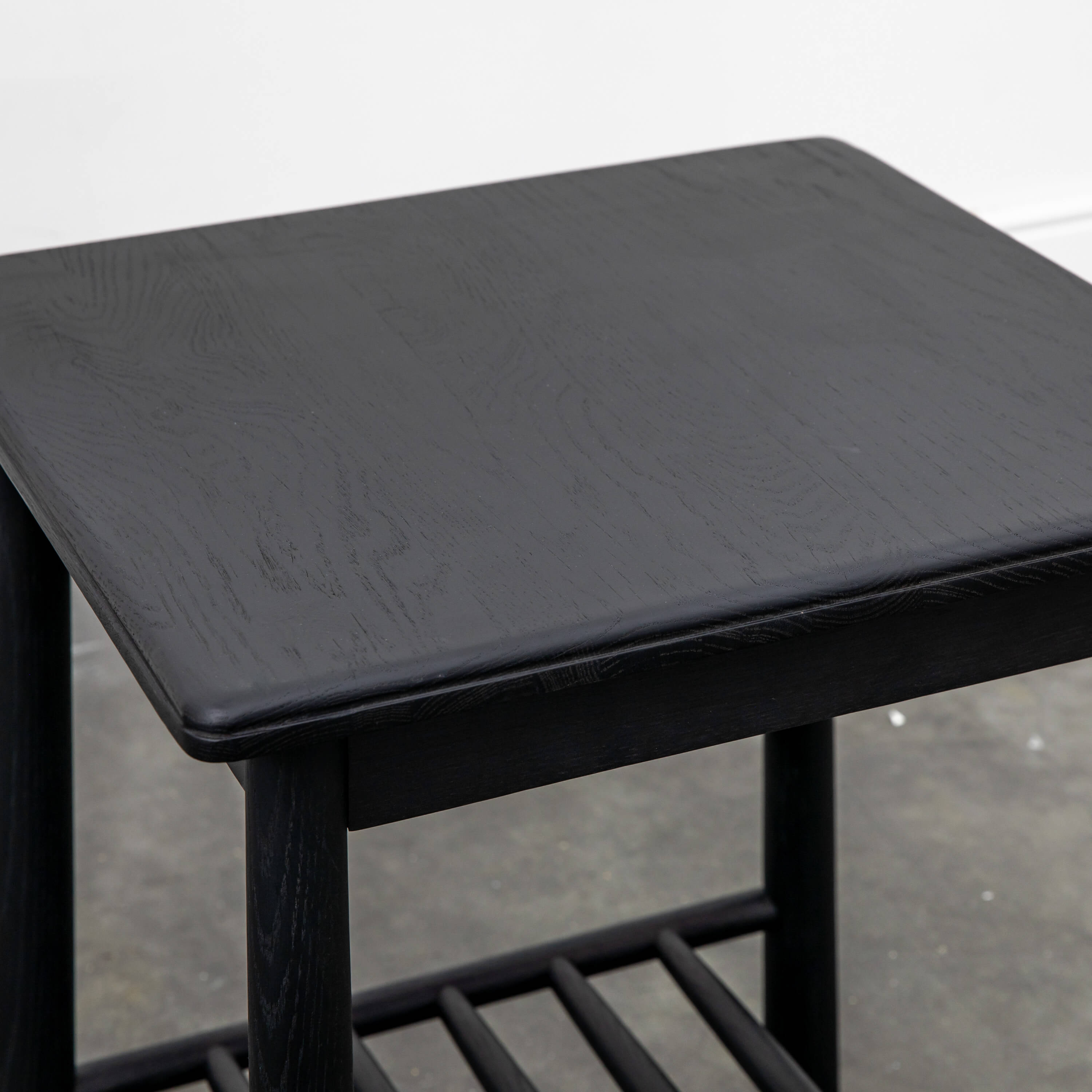 Winnard Side Table Black 500x500x600mm - WowCornwall