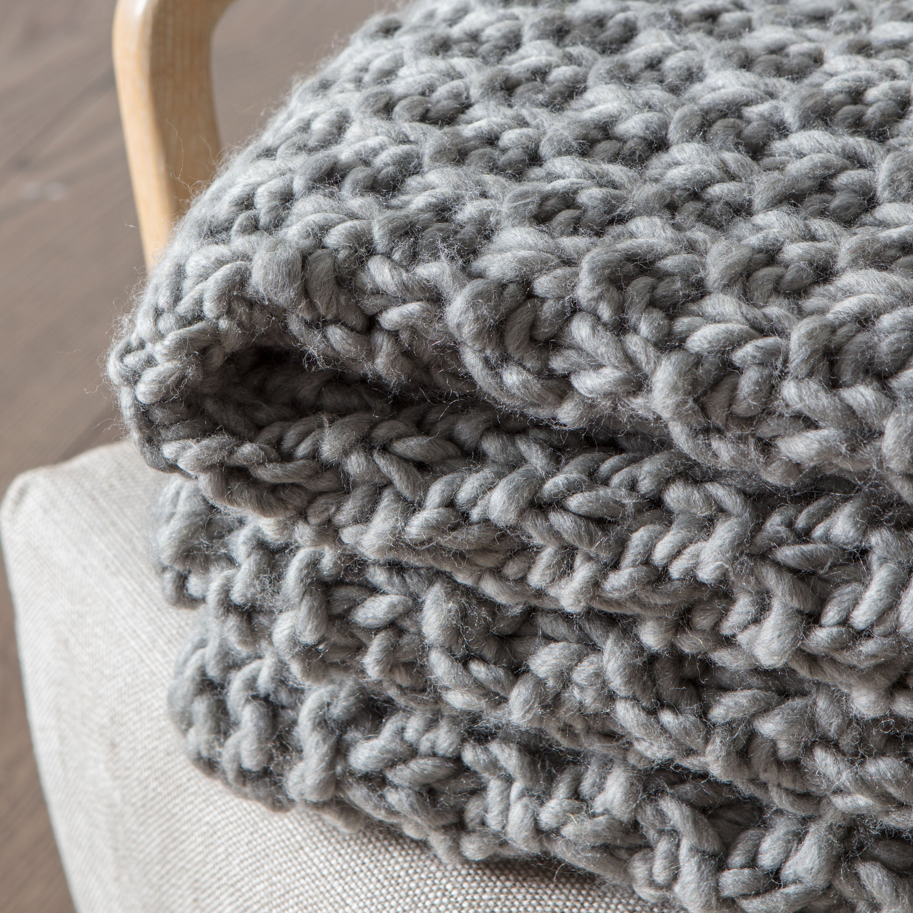 Moss Chunky Knitted Throw in Grey - WowCornwall