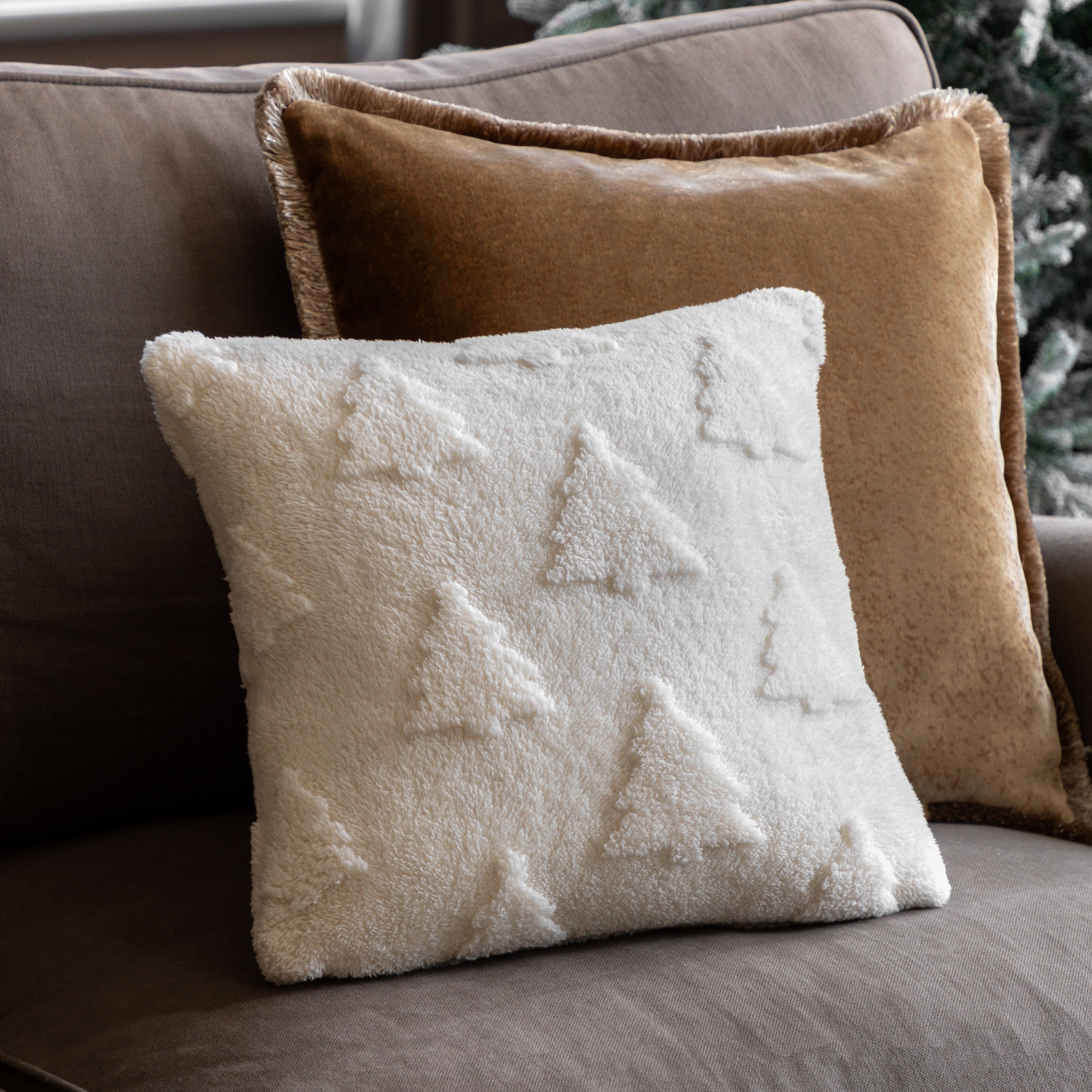 Deco Luxe Christmas Tree Sherpa Cushion - WowCornwall