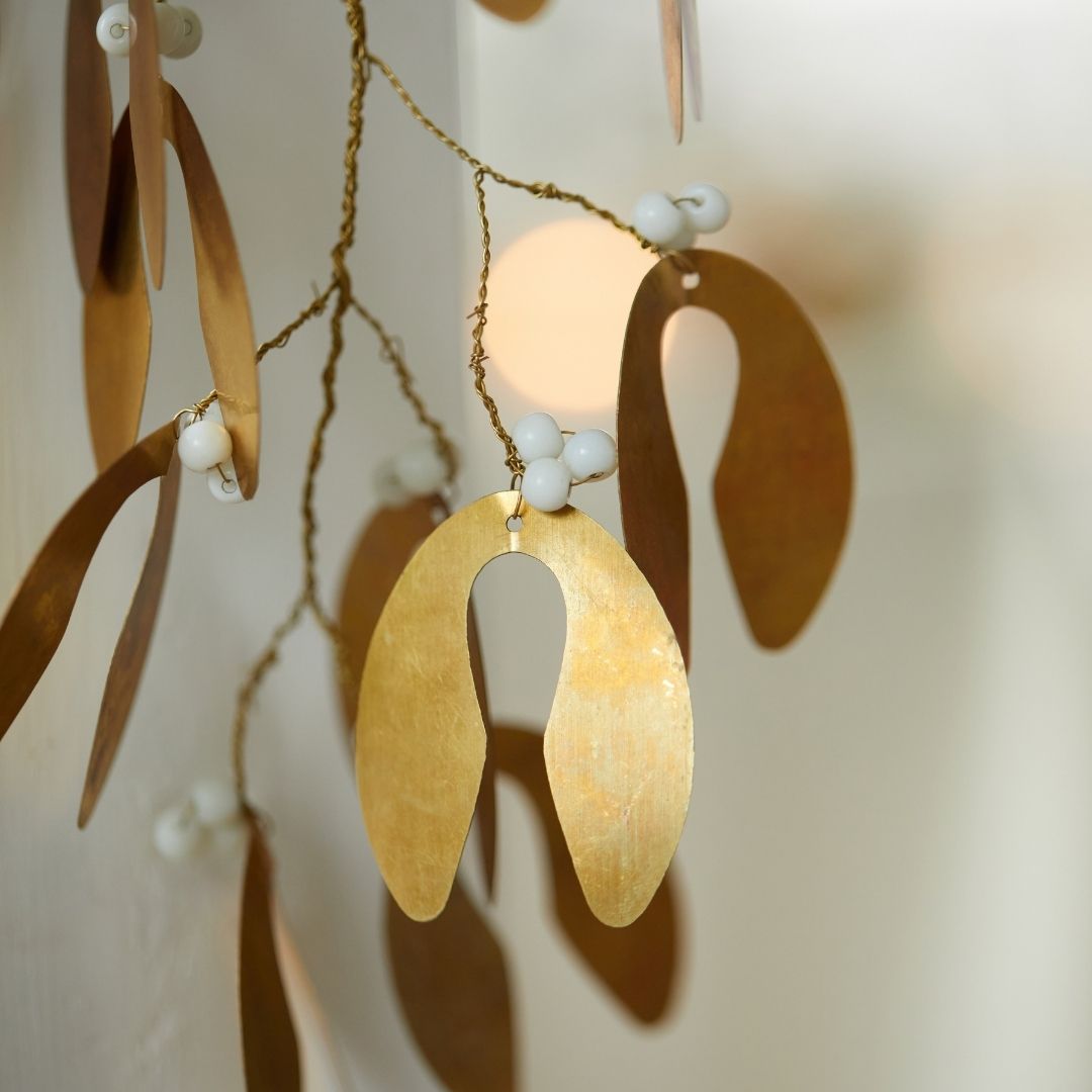 Hanging Brass Mistletoe Ornament - WowCornwall