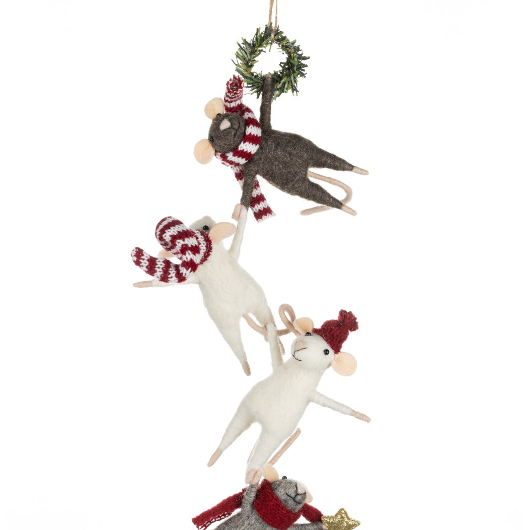 Mice Dressing the Tree Decoration by Shoeless Joe - WowCornwall