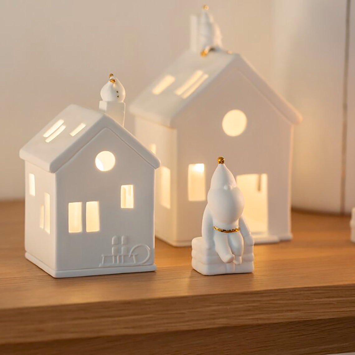 Rader Santa's Little Feet Decoration - WowCornwall