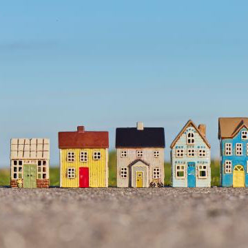 Ceramic House Tealight Visby  - bicycle in front - WowCornwall