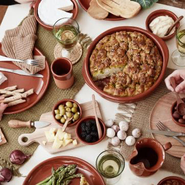 Bowl mini round olive wood - WowCornwall