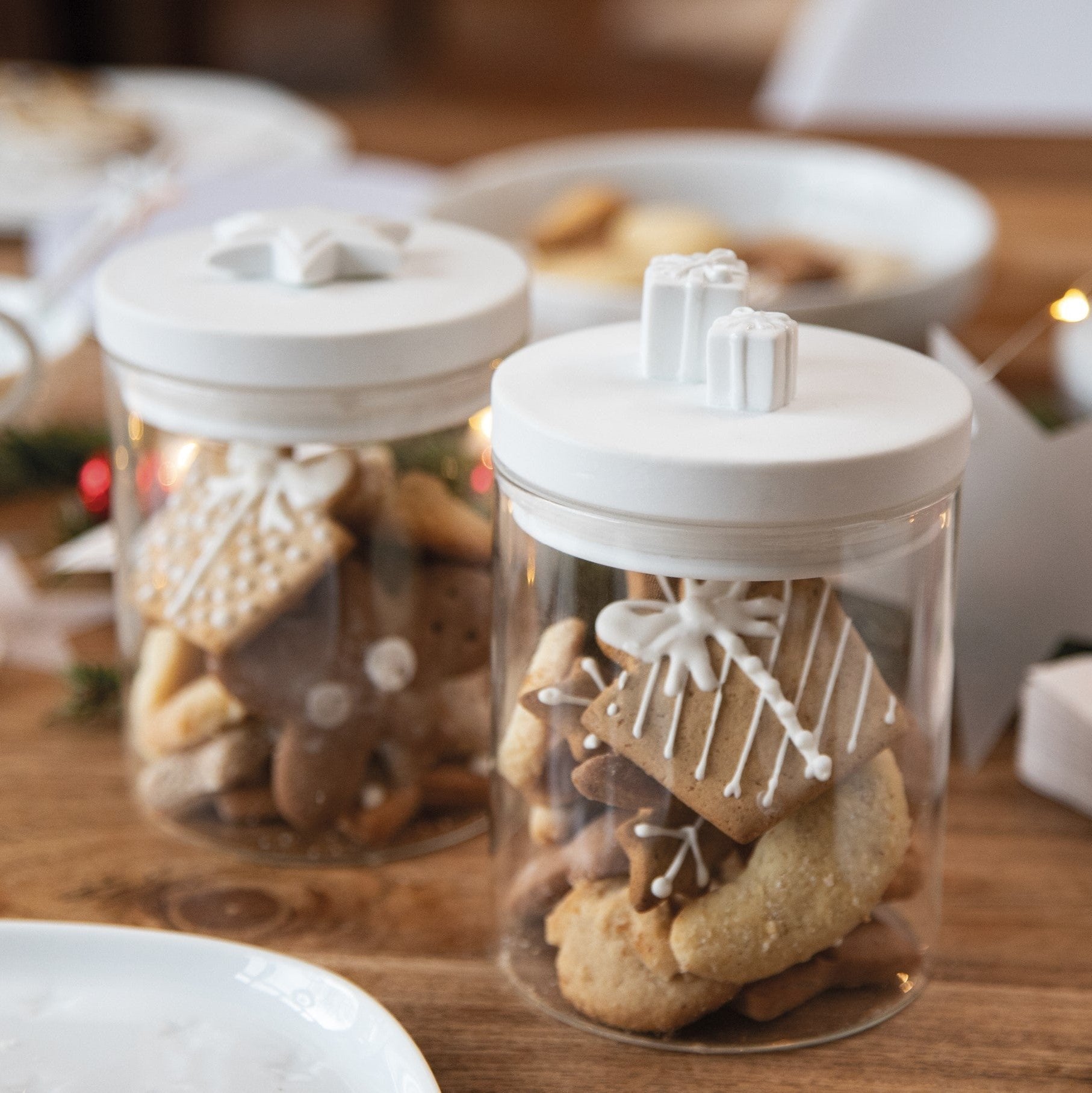 Glass Cookie Jar Presents by Rader - WowCornwall