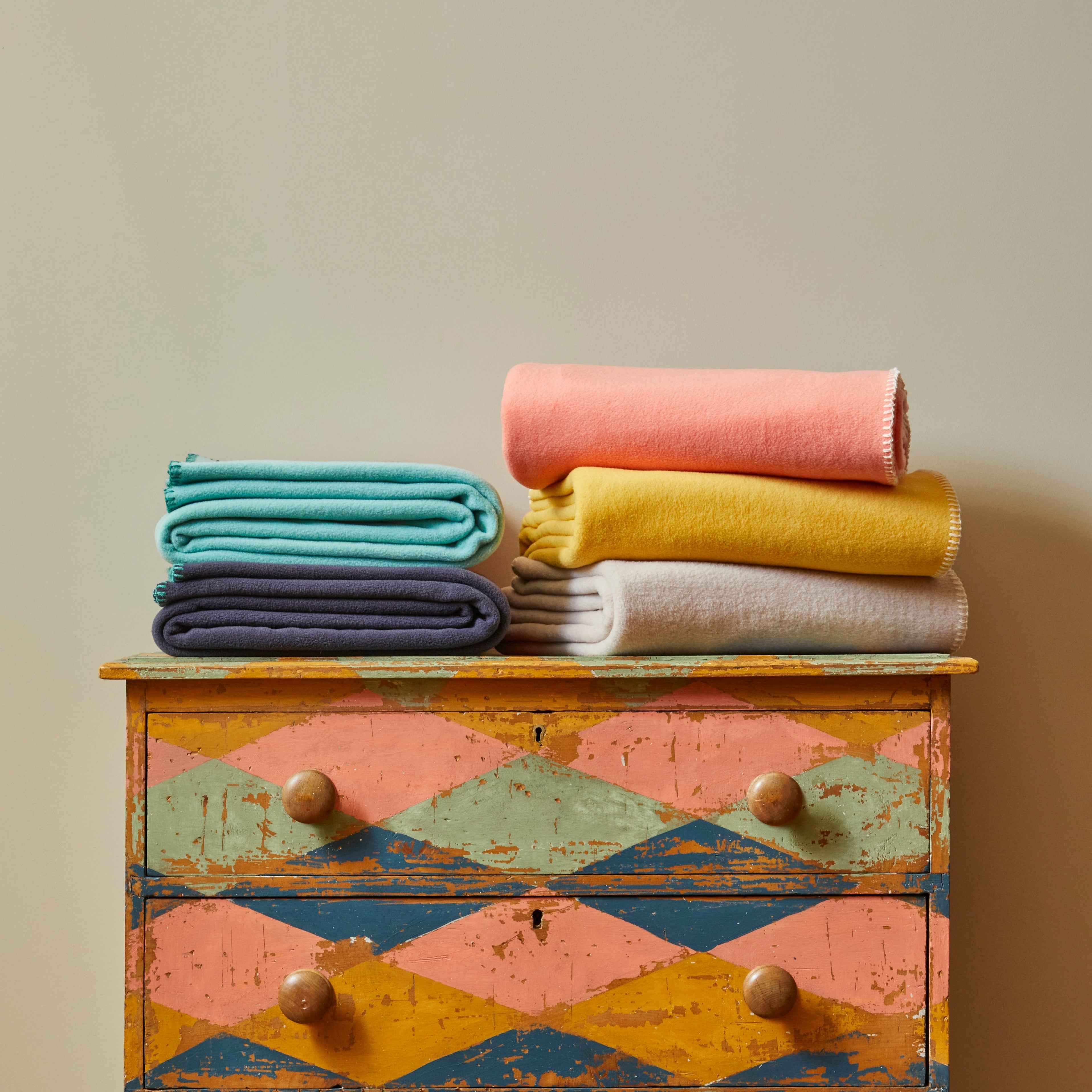 Tweedmill Fleece Throw in Flamingo or Turtle Green