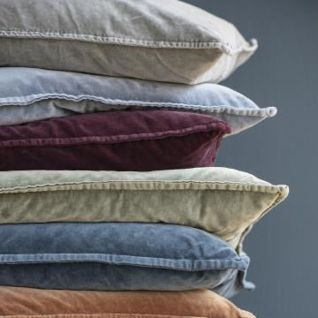 Cushion cover or with filler velvet fog - WowCornwall