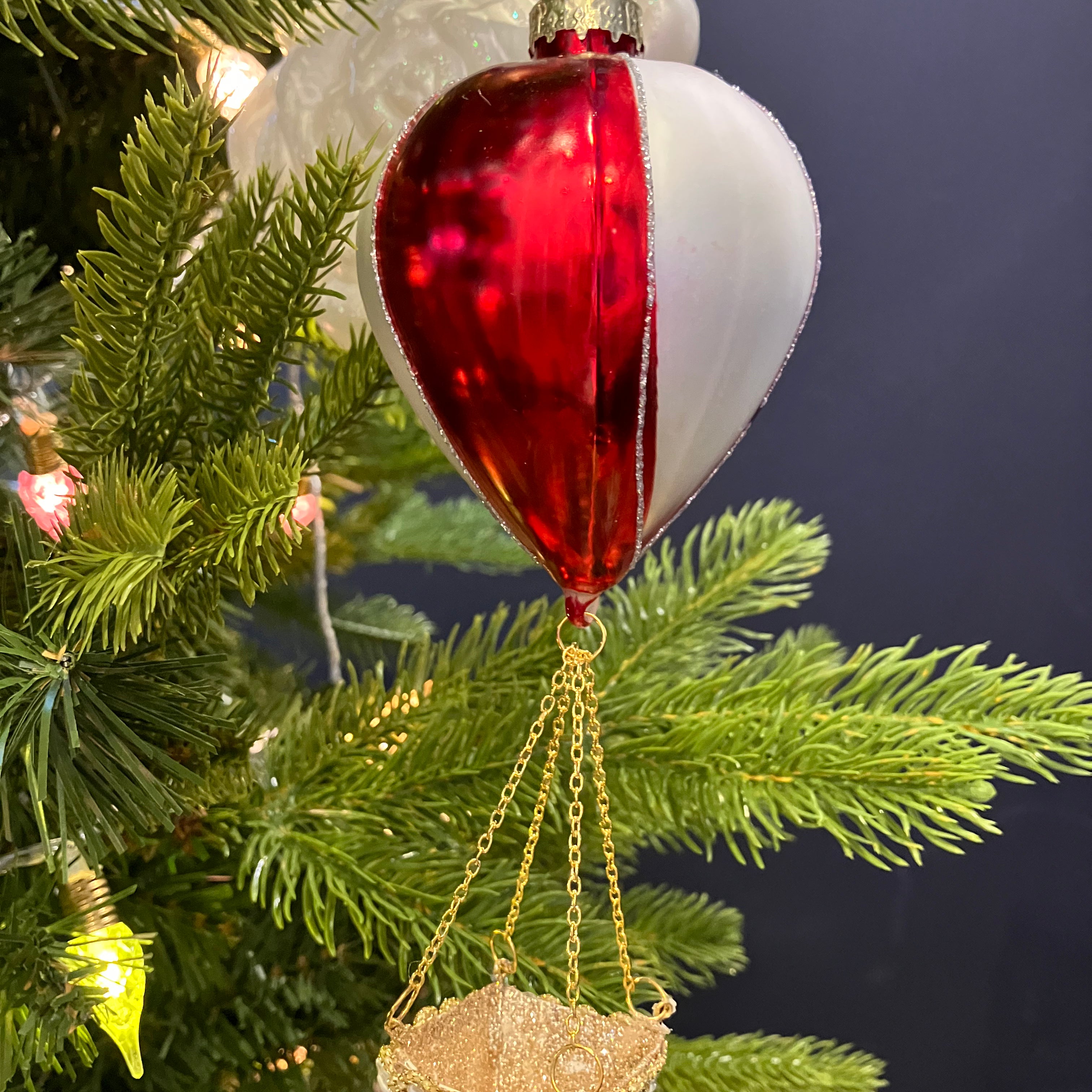 Red/White Balloon Bauble Decoration - WowCornwall