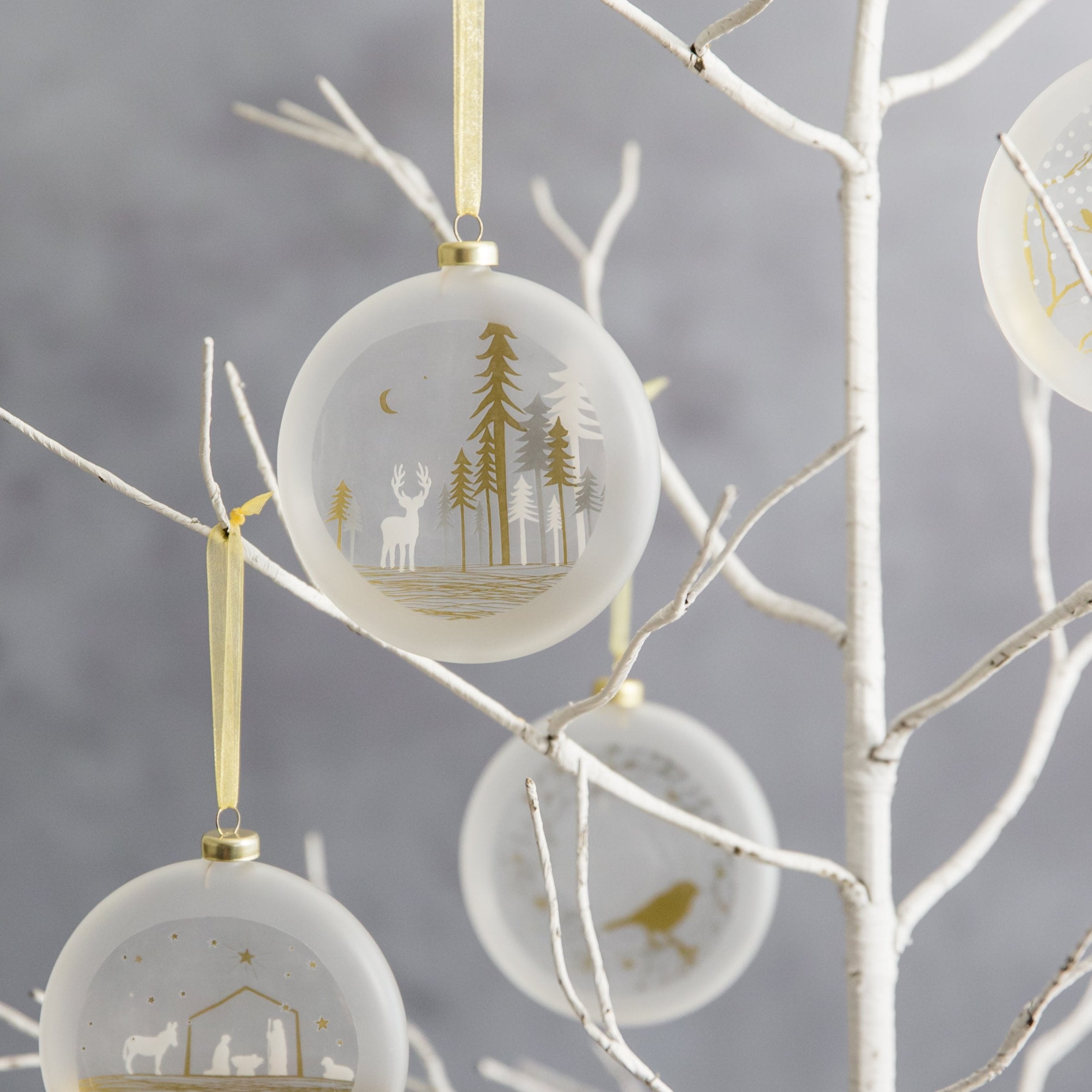 Frosted Glass Bauble Winter Landscape by Rader - WowCornwall