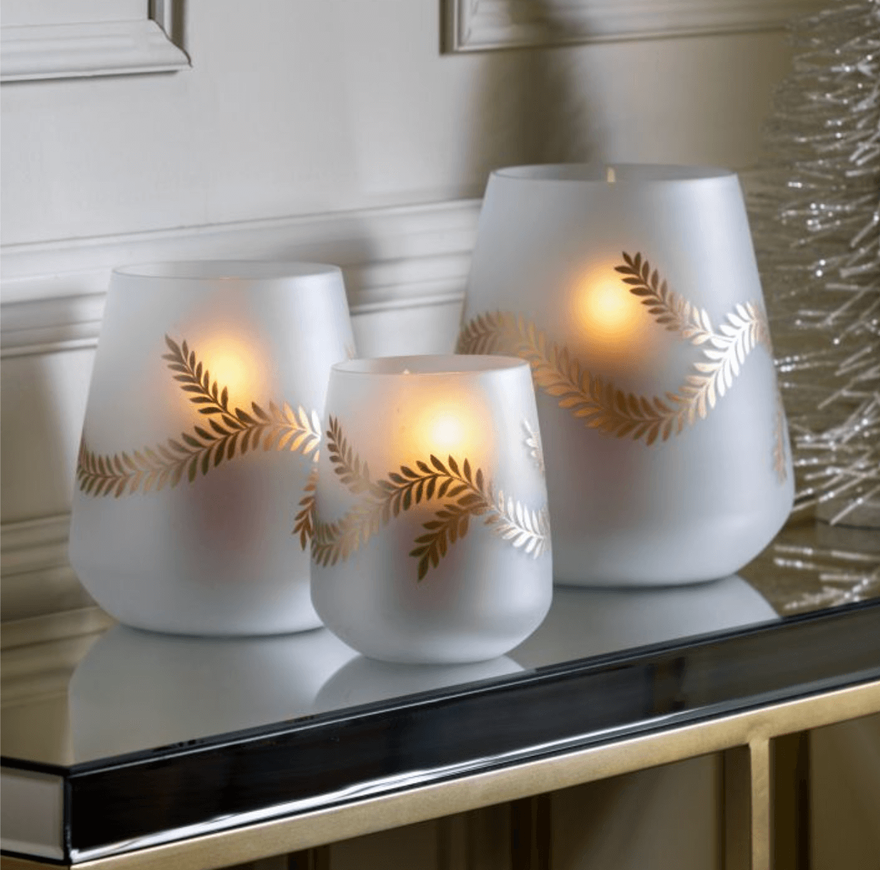 Mistel Hurricane Small White Gold Vase - WowCornwall