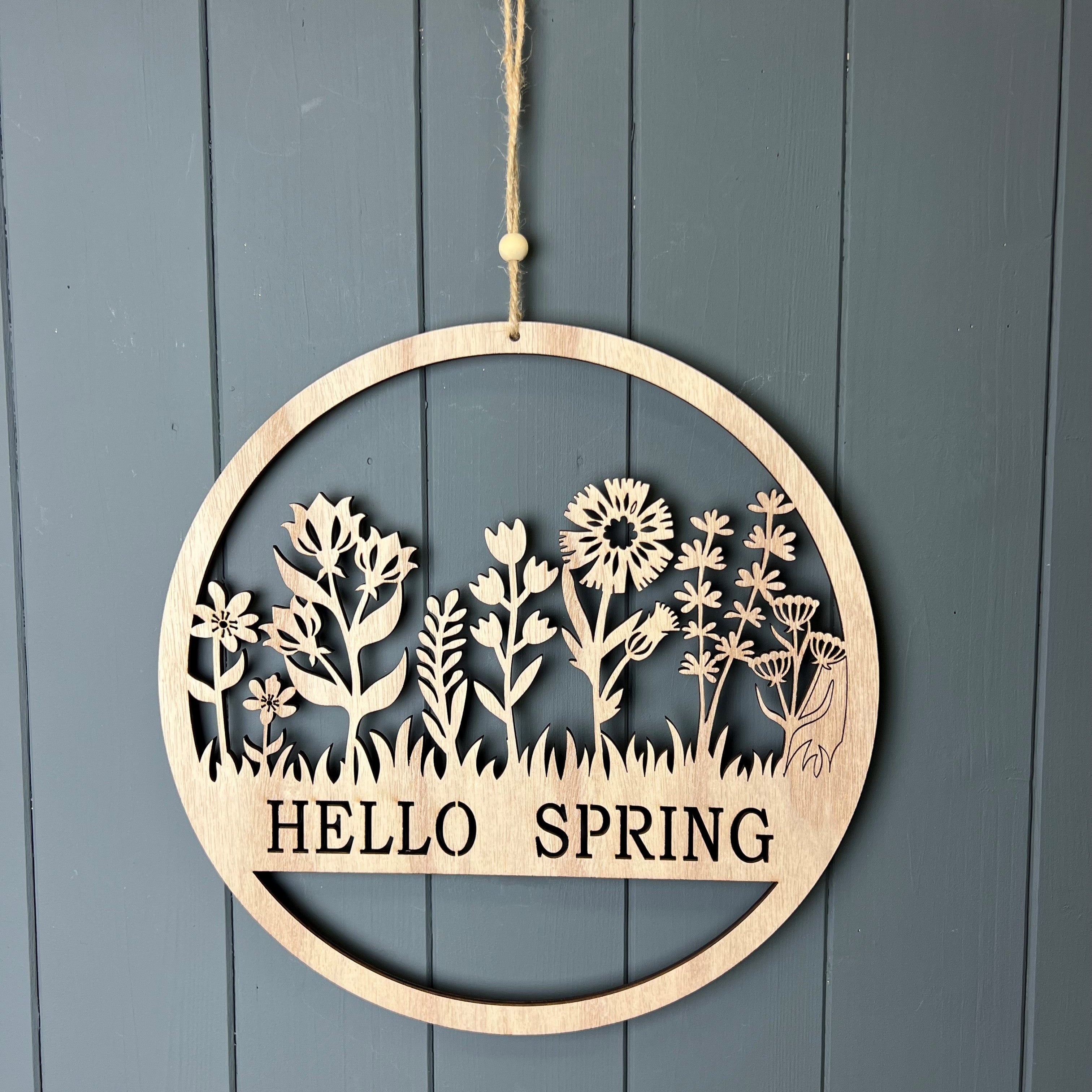 Round Wooden Spring Flower Wreath (30cm) - WowCornwall