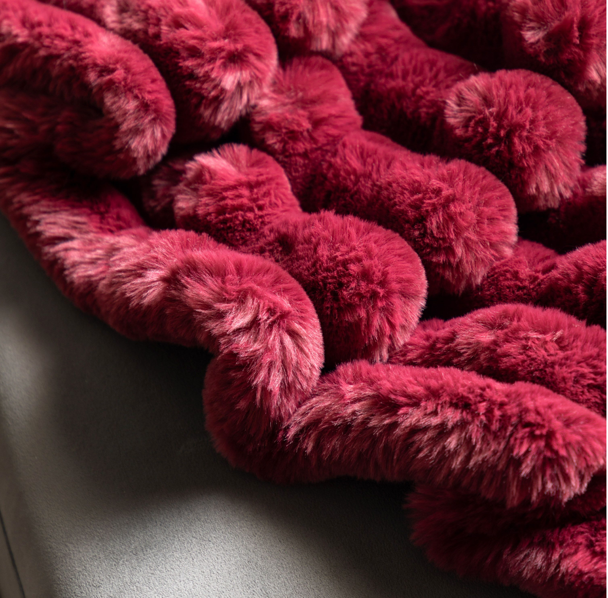 Ribbed Faux Fur Throw - Merlot - WowCornwall