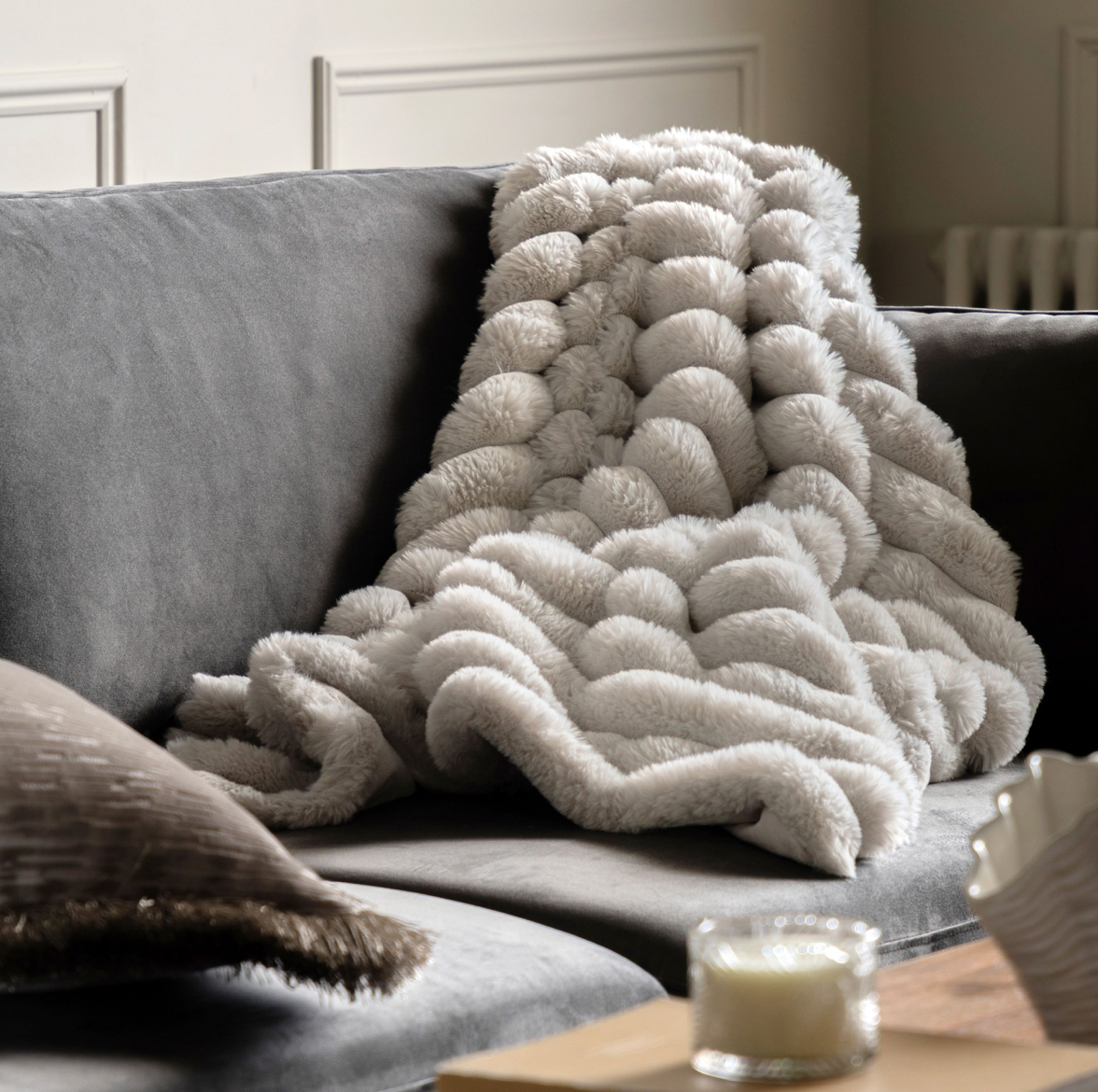 Ribbed Faux Fur Throw - Natural - WowCornwall