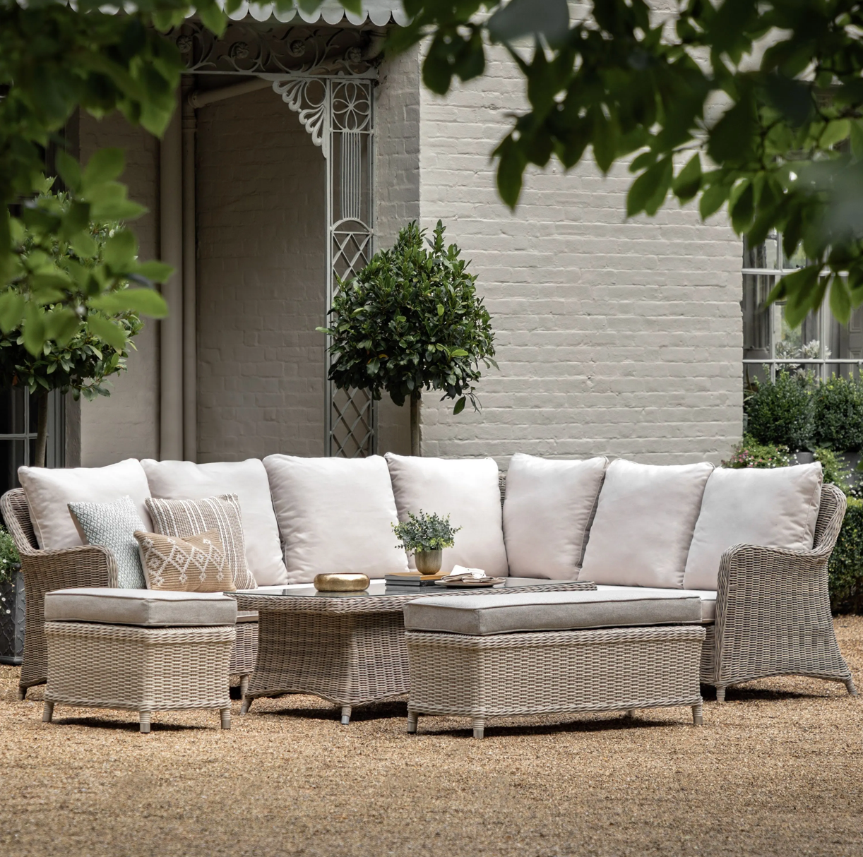 Ascot Corner Dining Set With Rising Table - WowCornwall