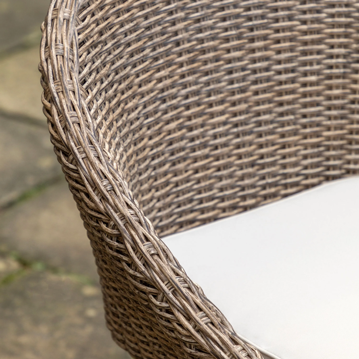 Avena 4 Seater Round Dining Set - WowCornwall