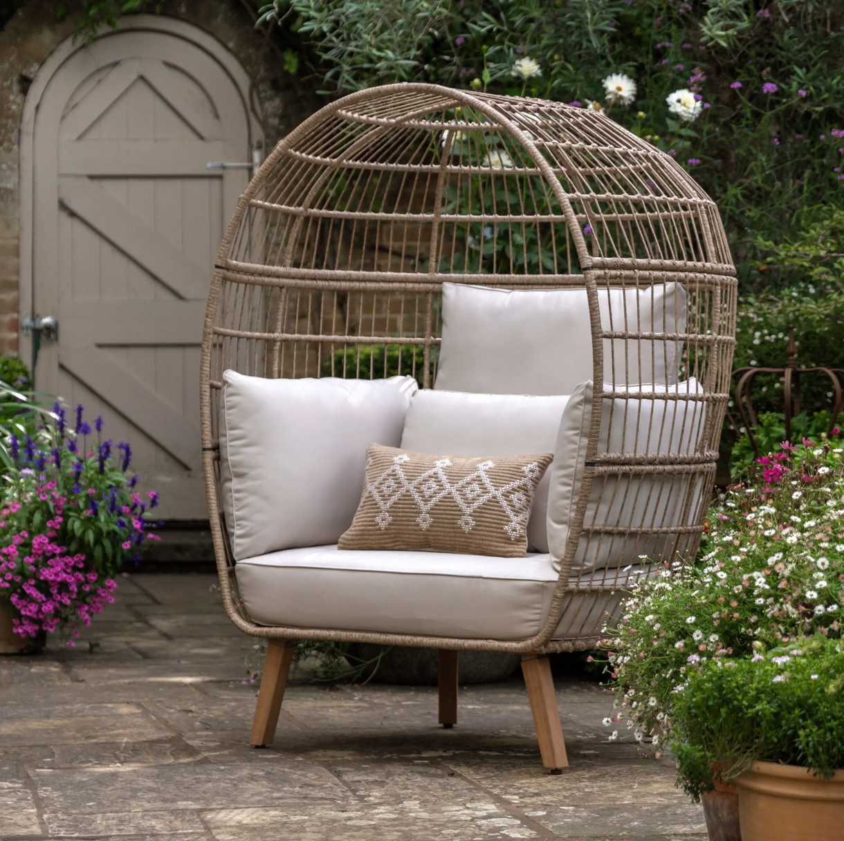 Avena Egg Chair 1070x970x1500mm - WowCornwall