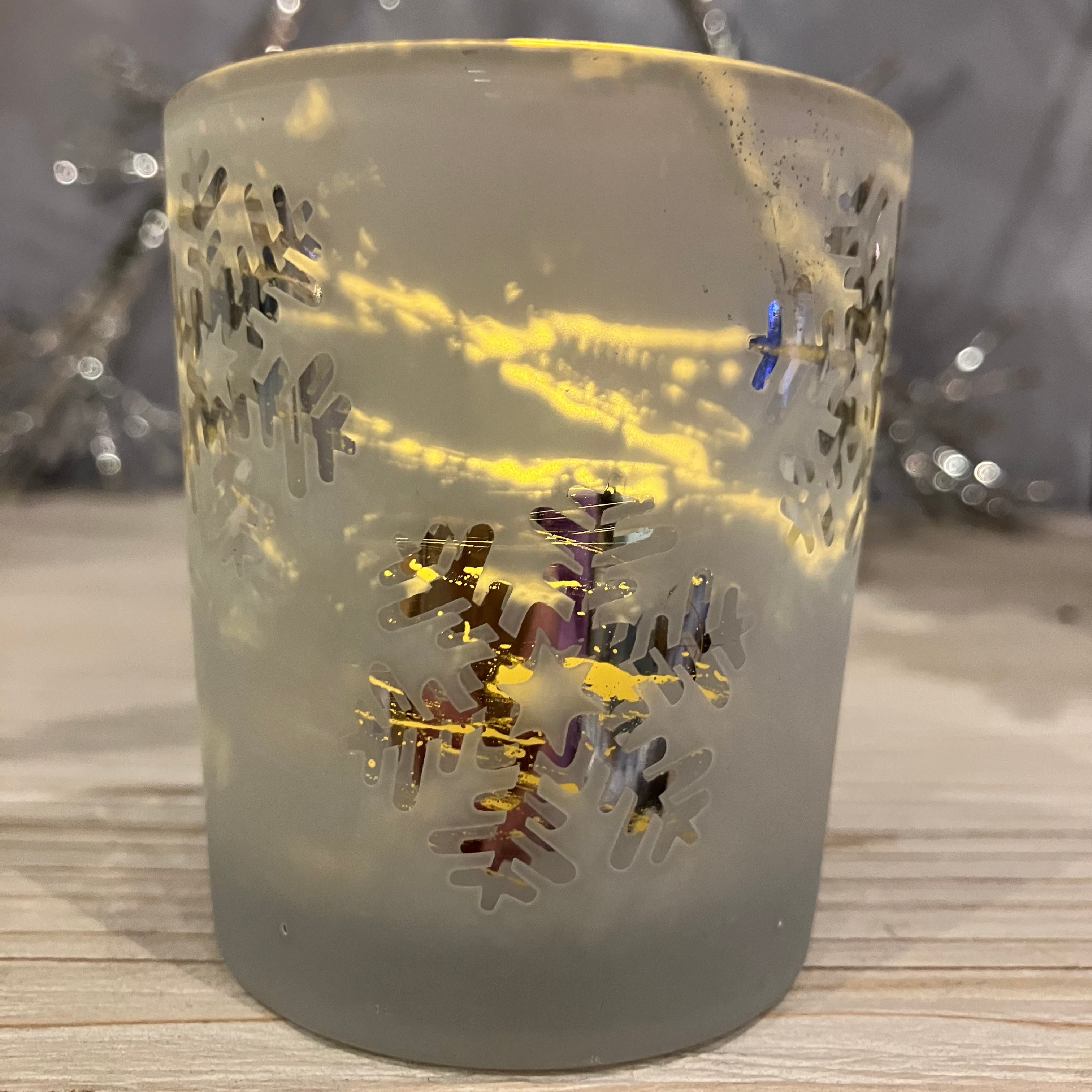White/Clear Glass Snowflake Candle Holder - WowCornwall
