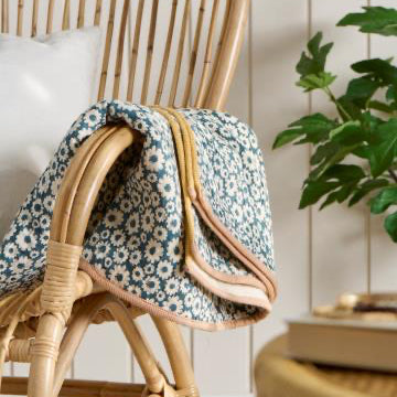 Throw Vigga with petrol print double weaving, backside neutral - WowCornwall