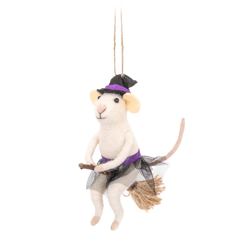 Mouse on a Broomstick - WowCornwall