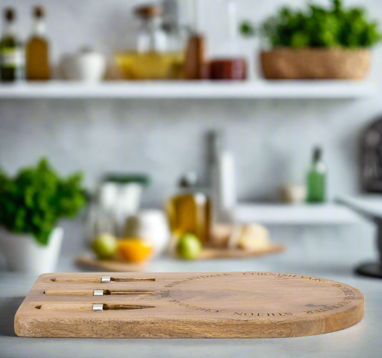 Wells Wooden Cheese Board Set