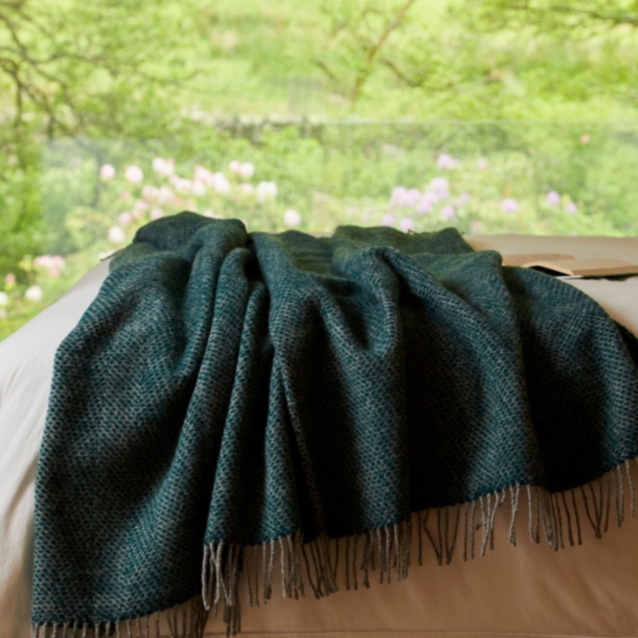 Beehive Emerald/Grey Throw Extra Large - WowCornwall