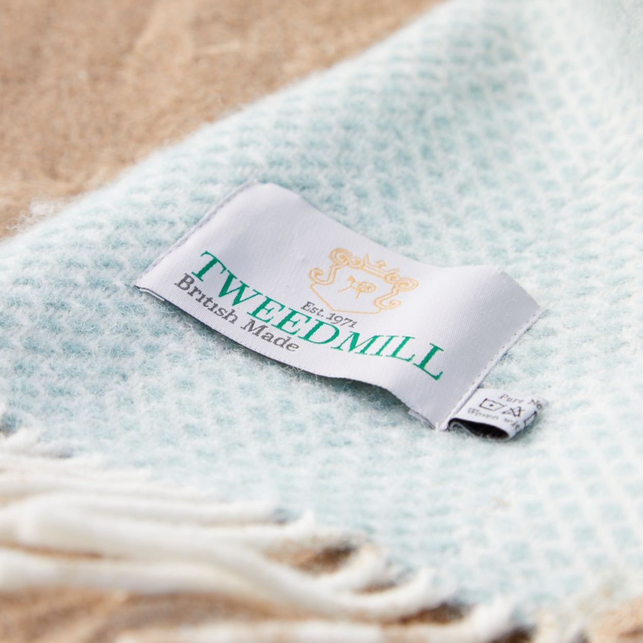 Beehive Ocean Throw - WowCornwall