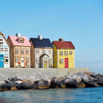 Ceramic House Tealight Visby - yellow with red door - WowCornwall