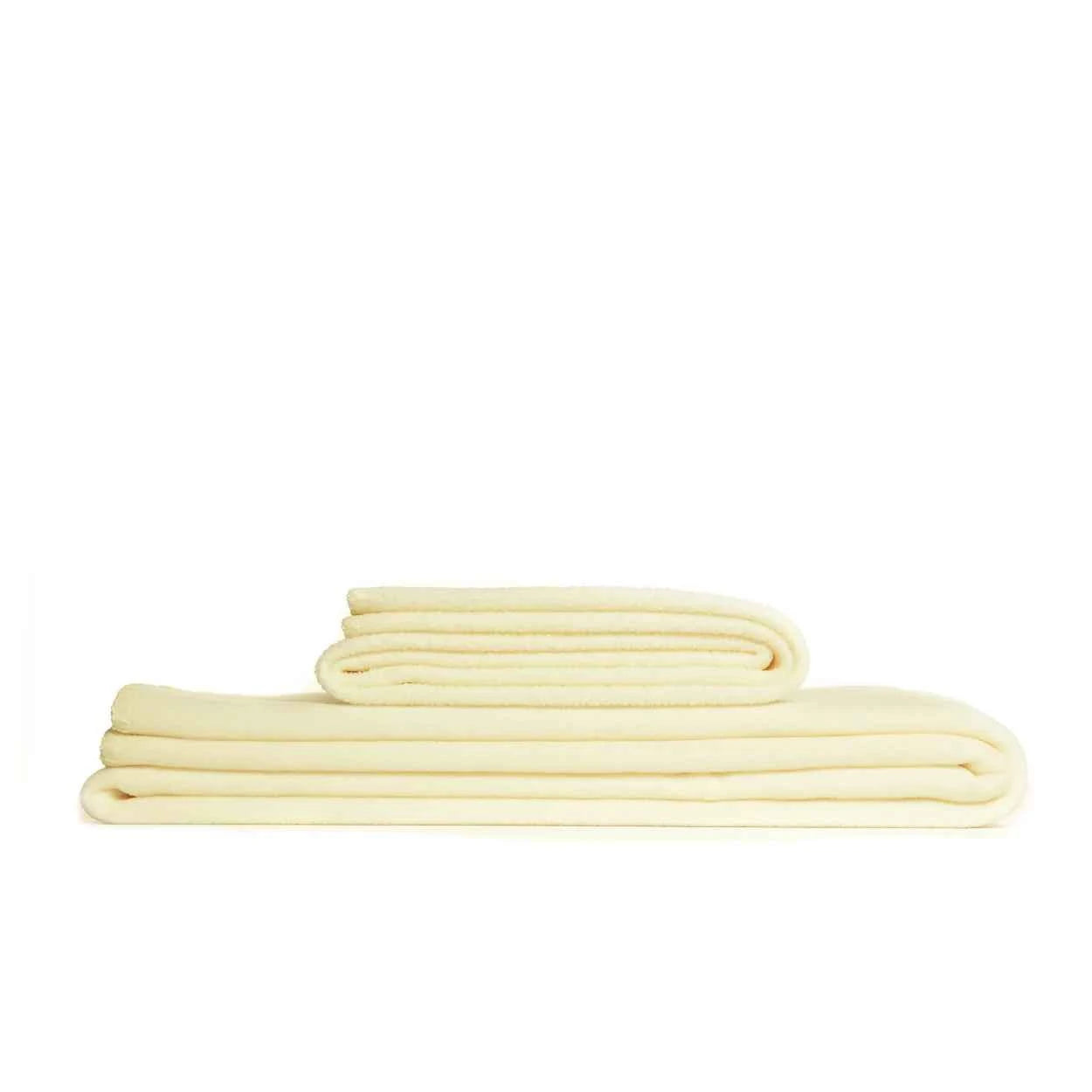 Tweedmill Fleece Throw in Berry Blossom, Cream & Turquoise