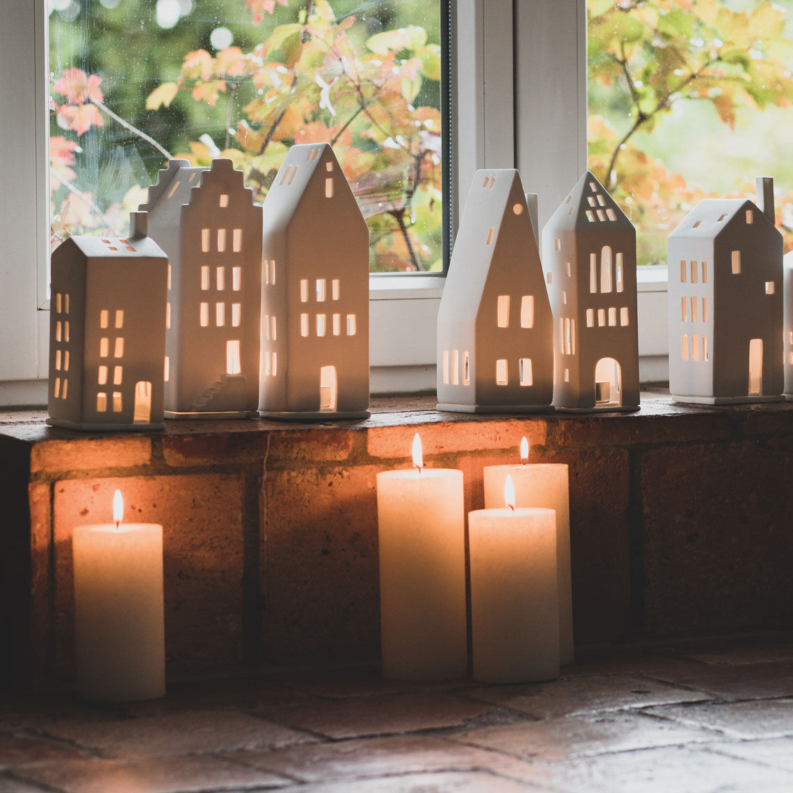 Porcelain Light House with Pitched Roof - WowCornwall