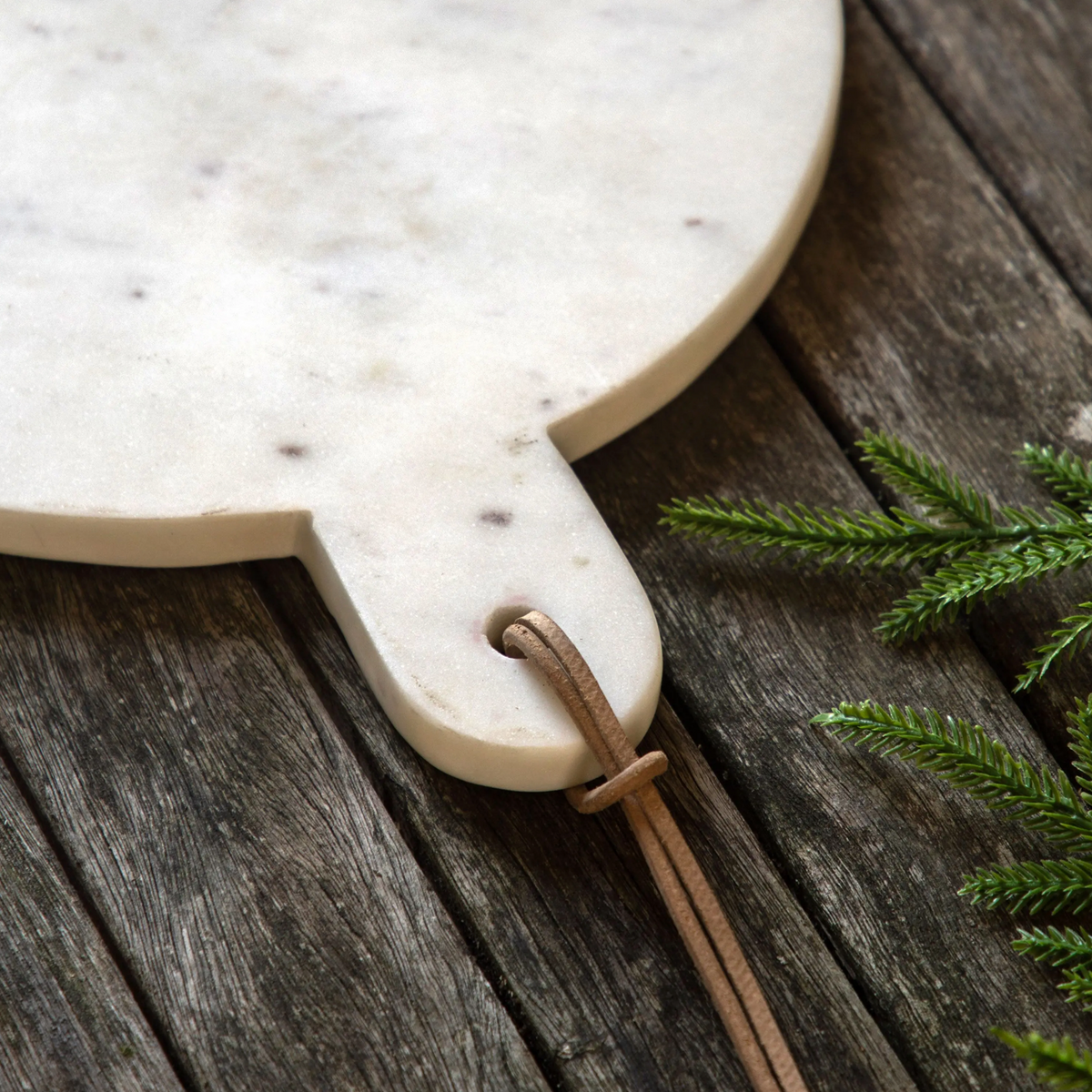 Novi Round Cheese Board White Marble
