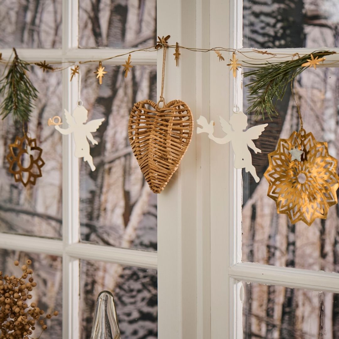 Brass String of 40 Stars - WowCornwall