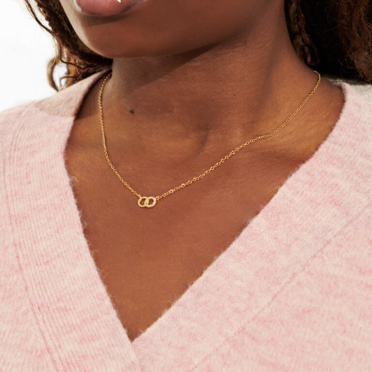 Mini Charms Pavé Linked Circles Necklace in Gold Plating - WowCornwall