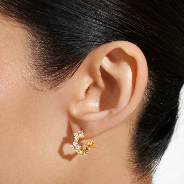 Style Stories Pavé Clover Hoop Earrings in Gold Plating - WowCornwall