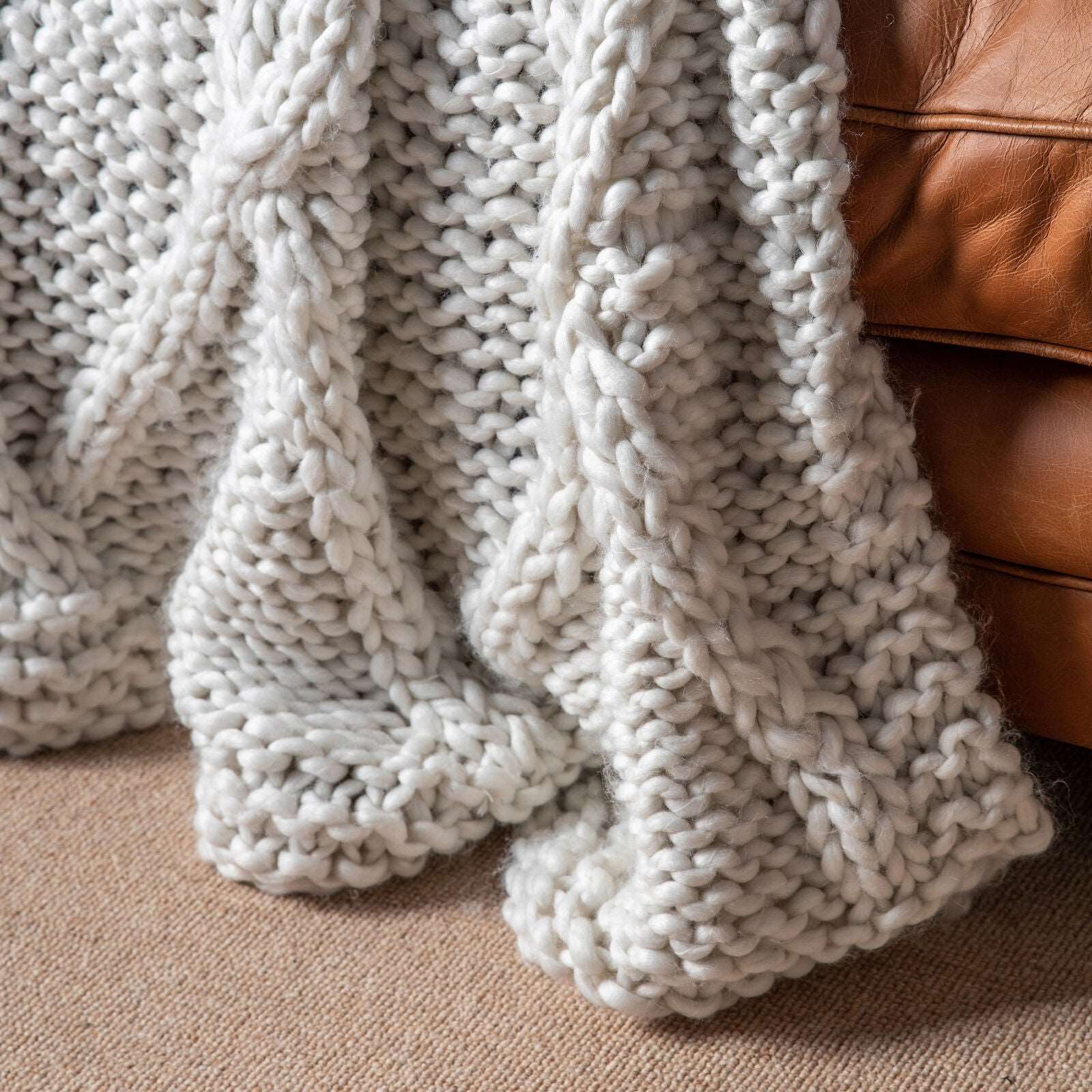 Cable Knit Diamond Throw Cream