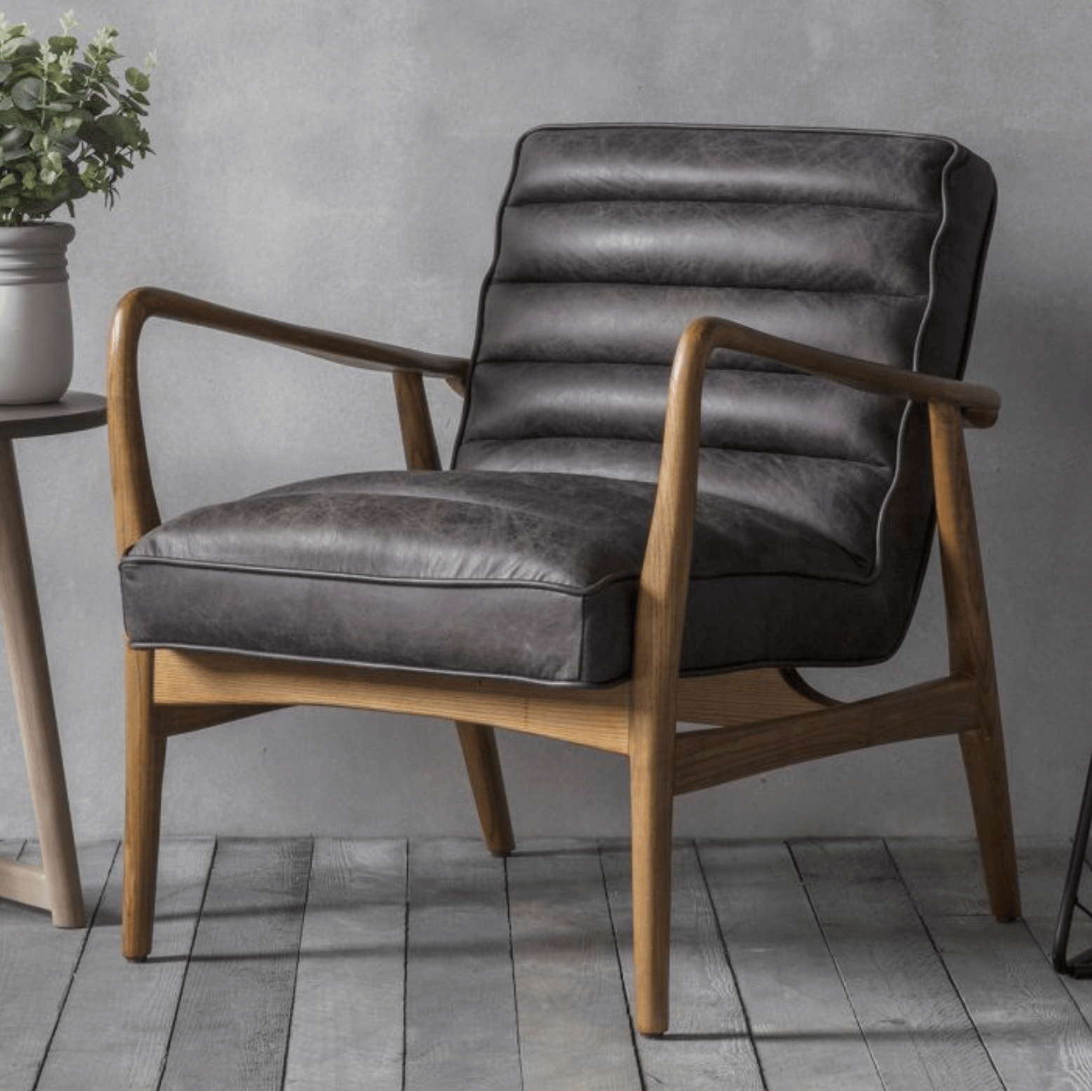 Datsun Armchair Antique Ebony 700x740x800mm - WowCornwall