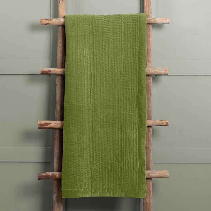Haze Velvet Quilted Throw – Grass
