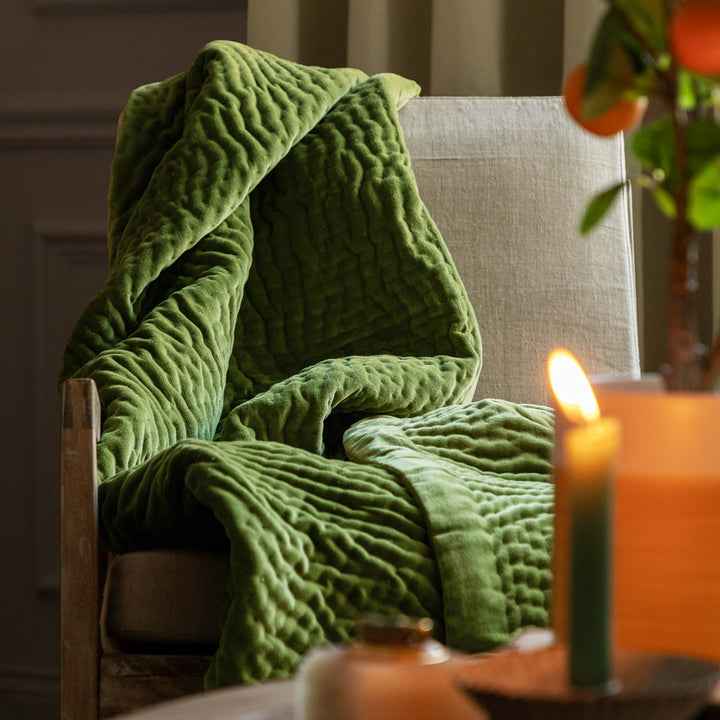 Haze Velvet Quilted Throw – Grass