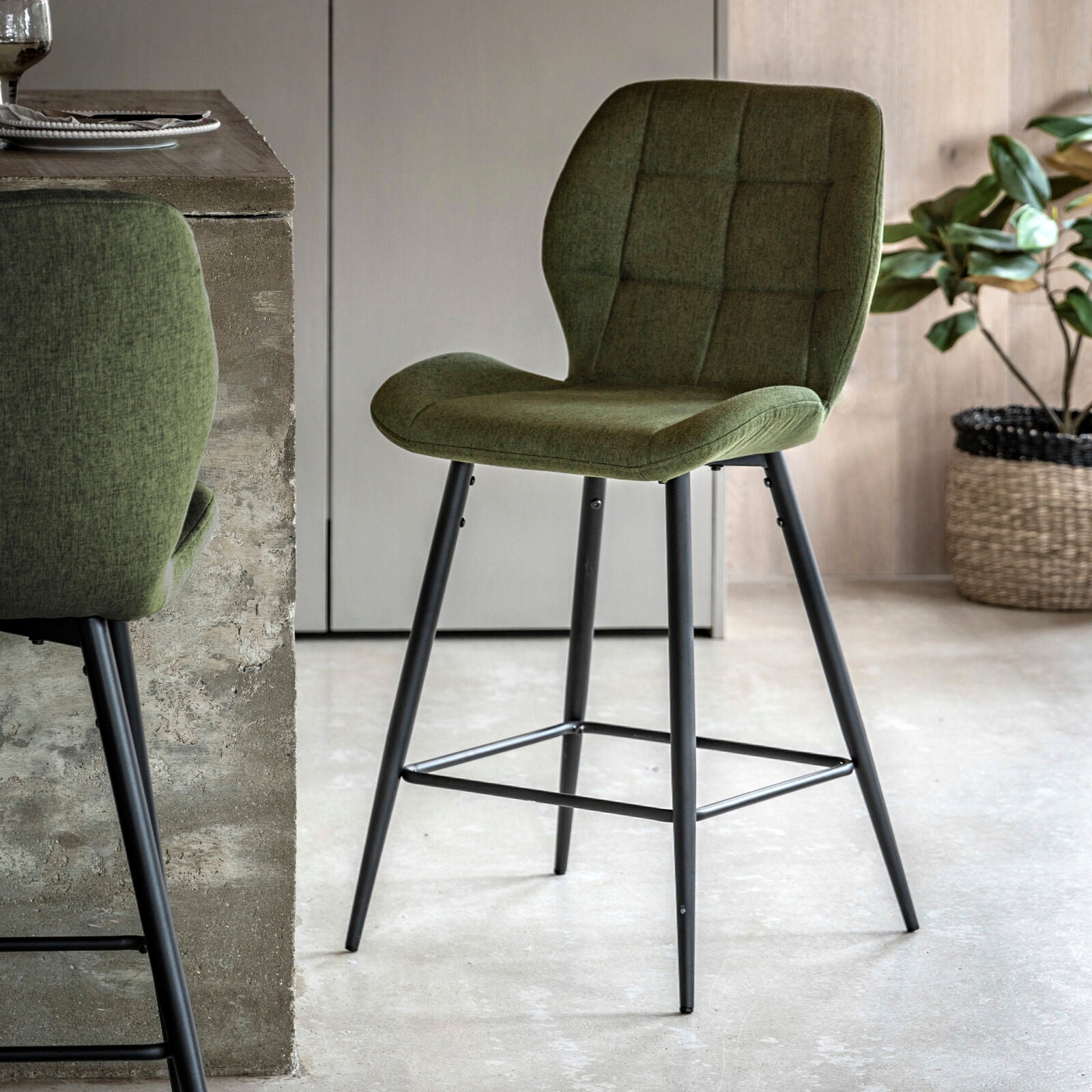 Manford Stool Bottle Green