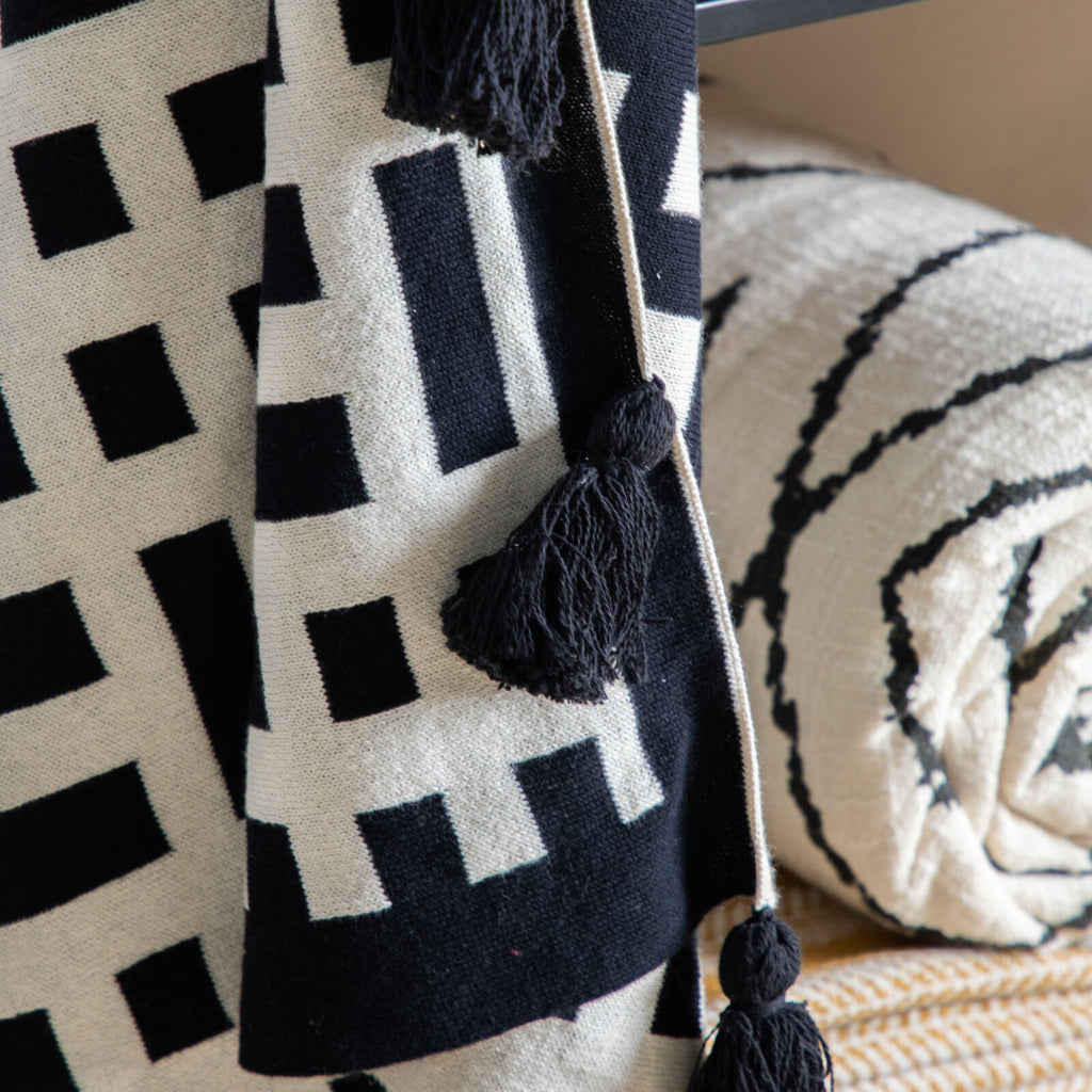 Merton Knitted Tassel Throw Black