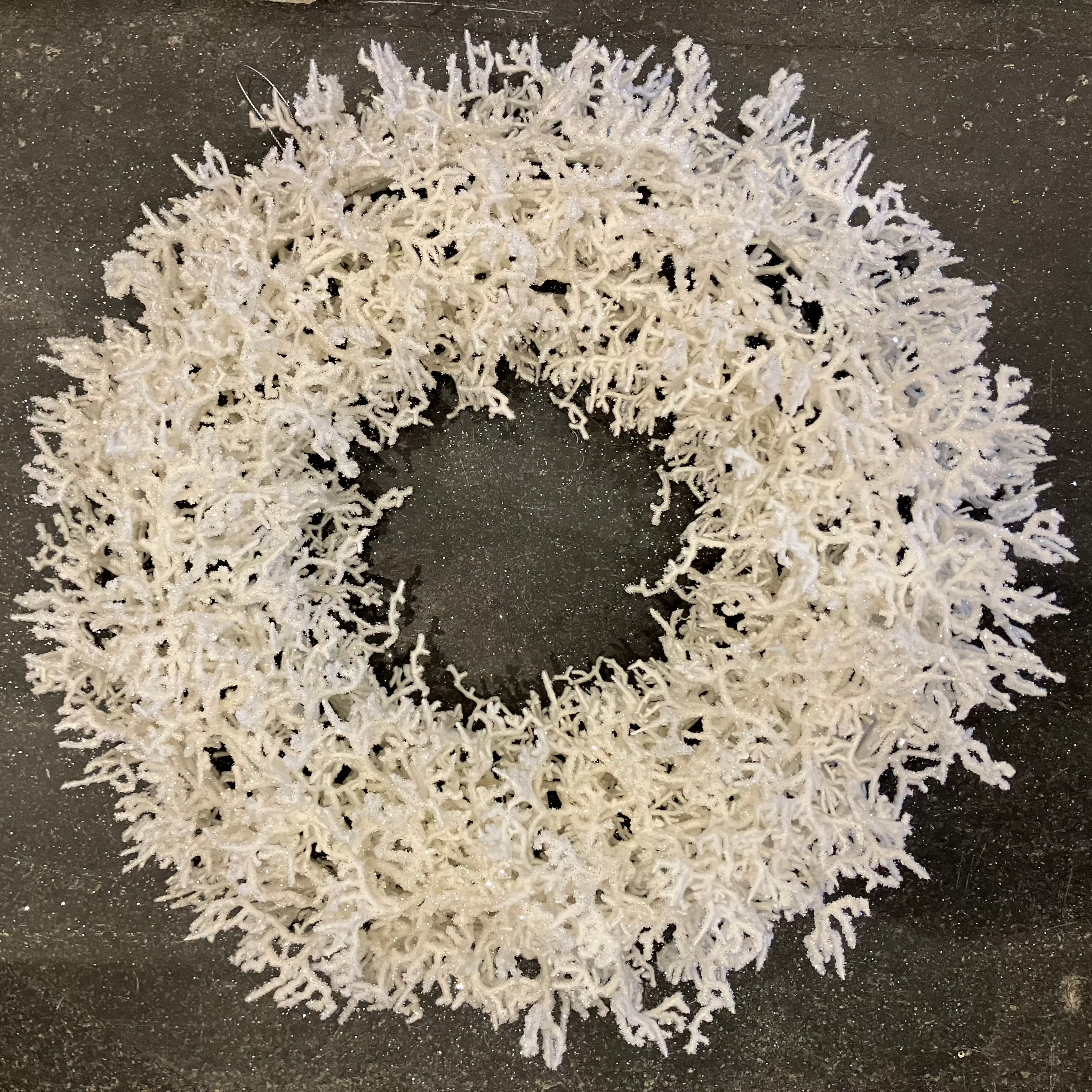 White Snowy Wreath