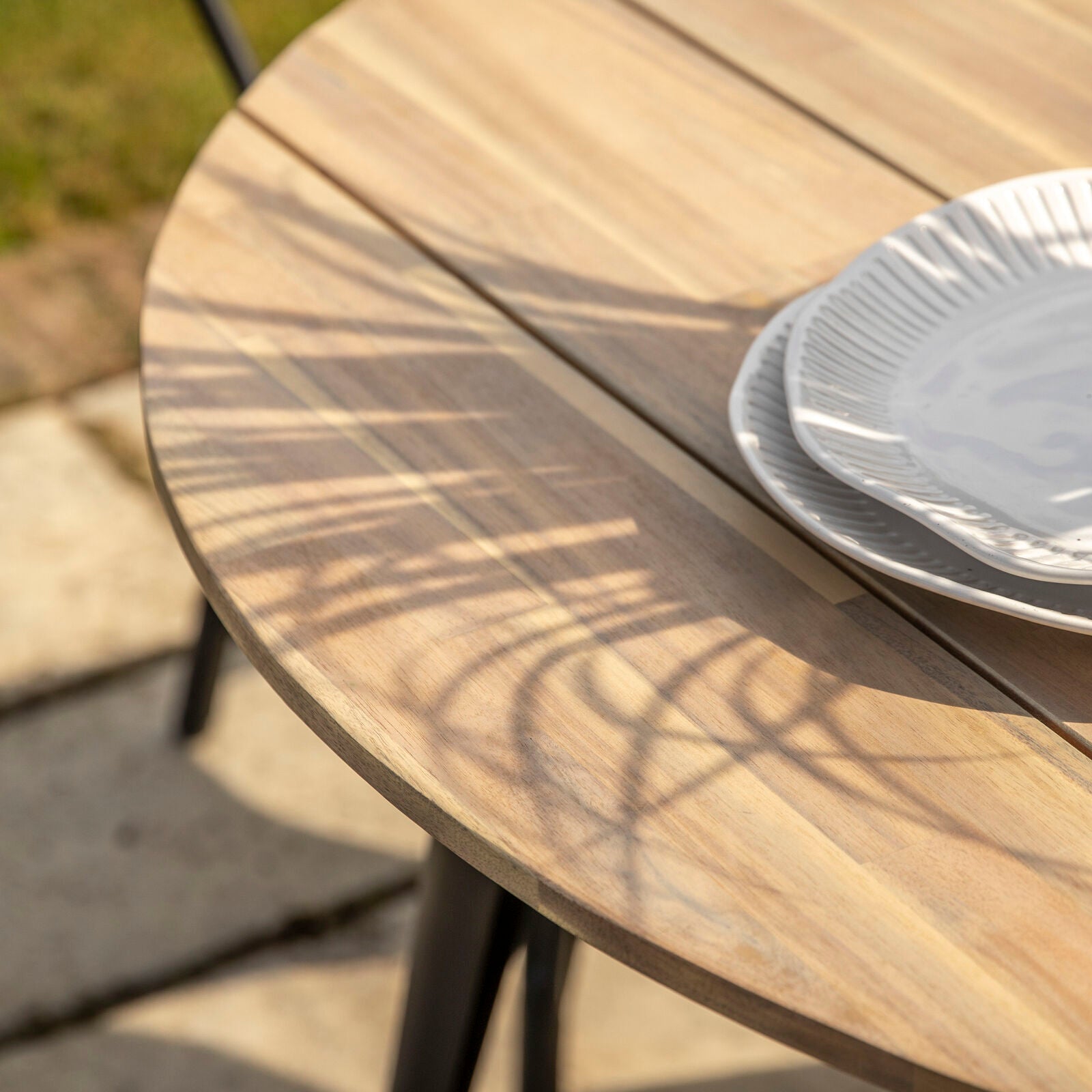 Ponza Round Dining Table