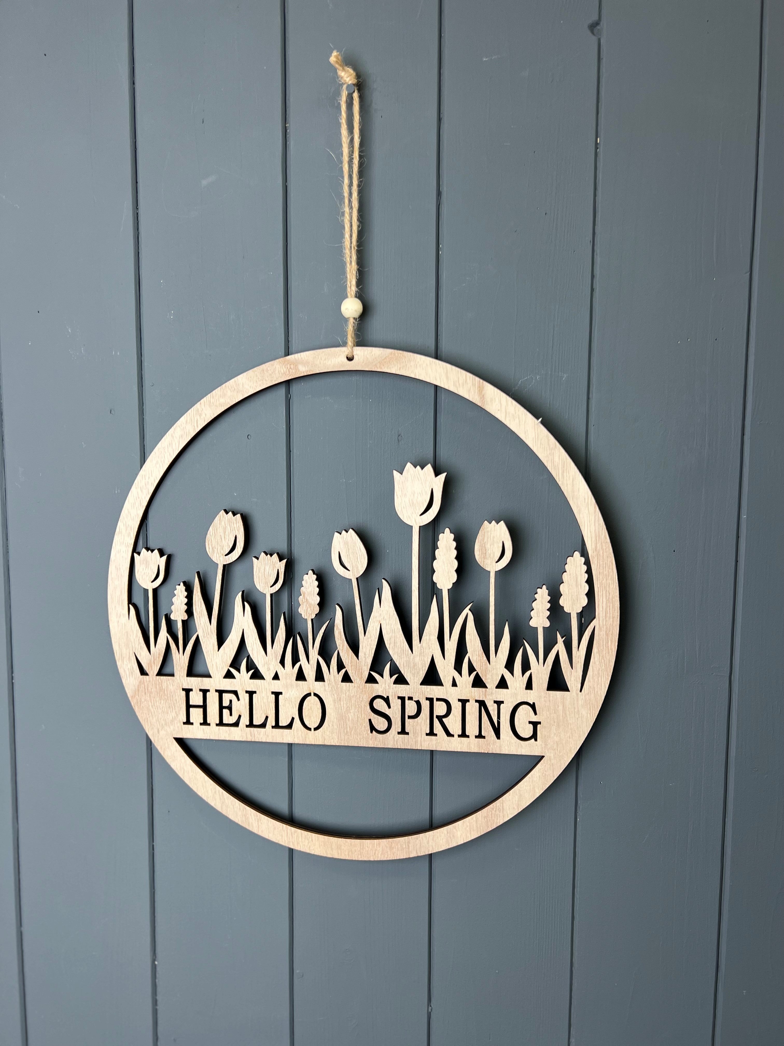 Round Wooden Spring Tulip Wreath (30cm) - WowCornwall