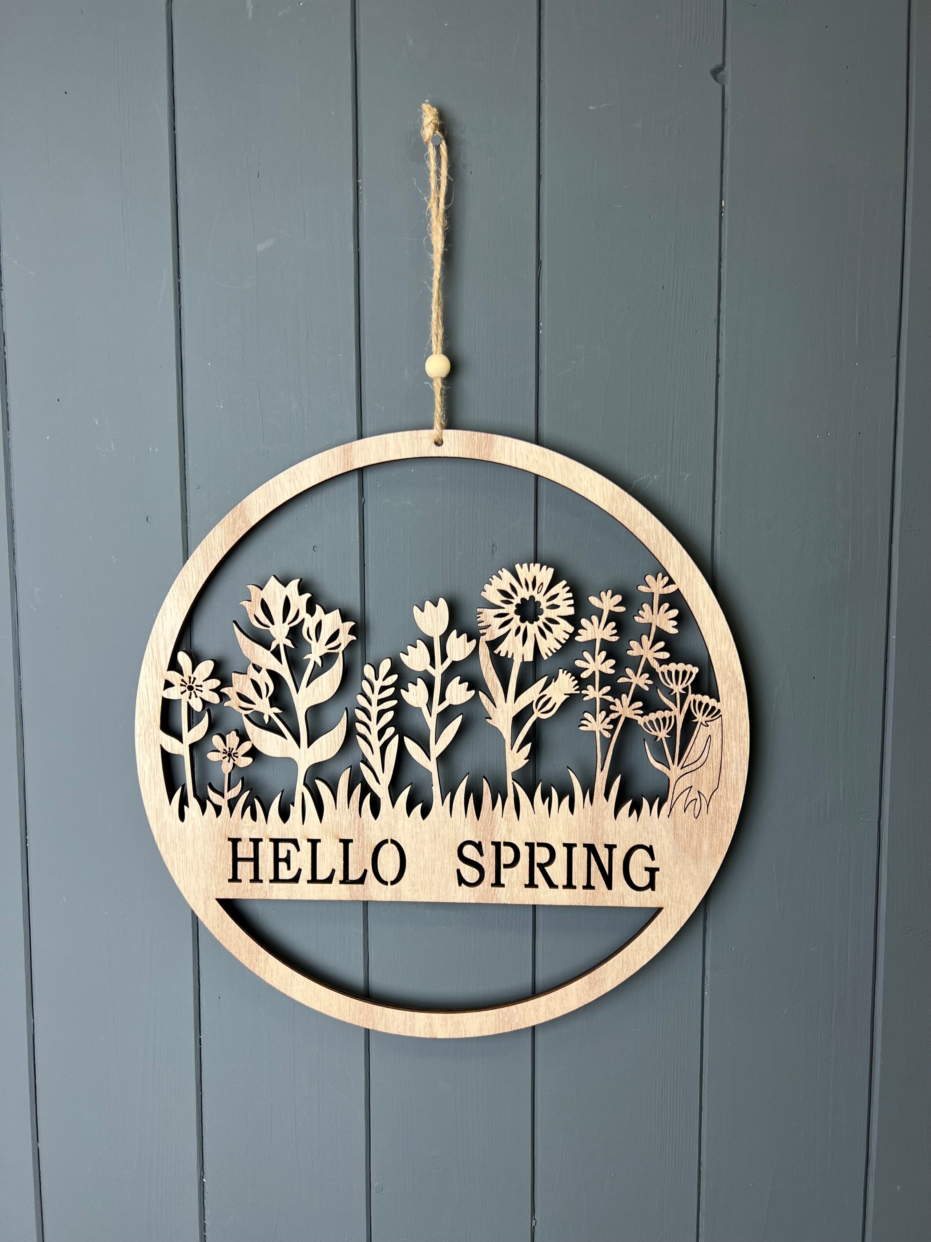 Round Wooden Spring Flower Wreath (30cm) - WowCornwall