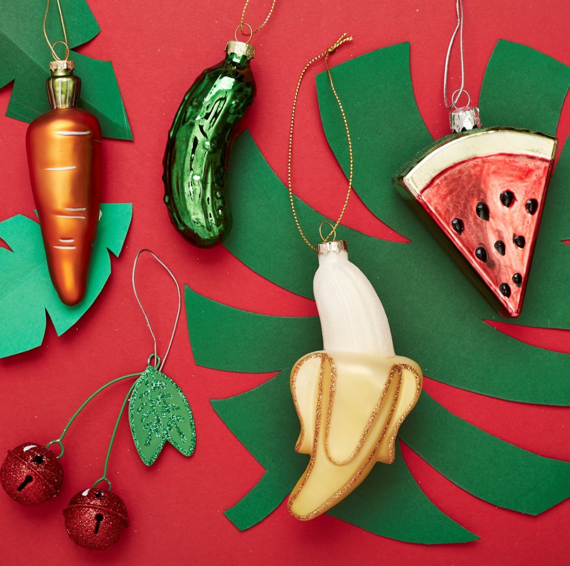 Winter Veggies Carrot Shaped Bauble Orange - WowCornwall