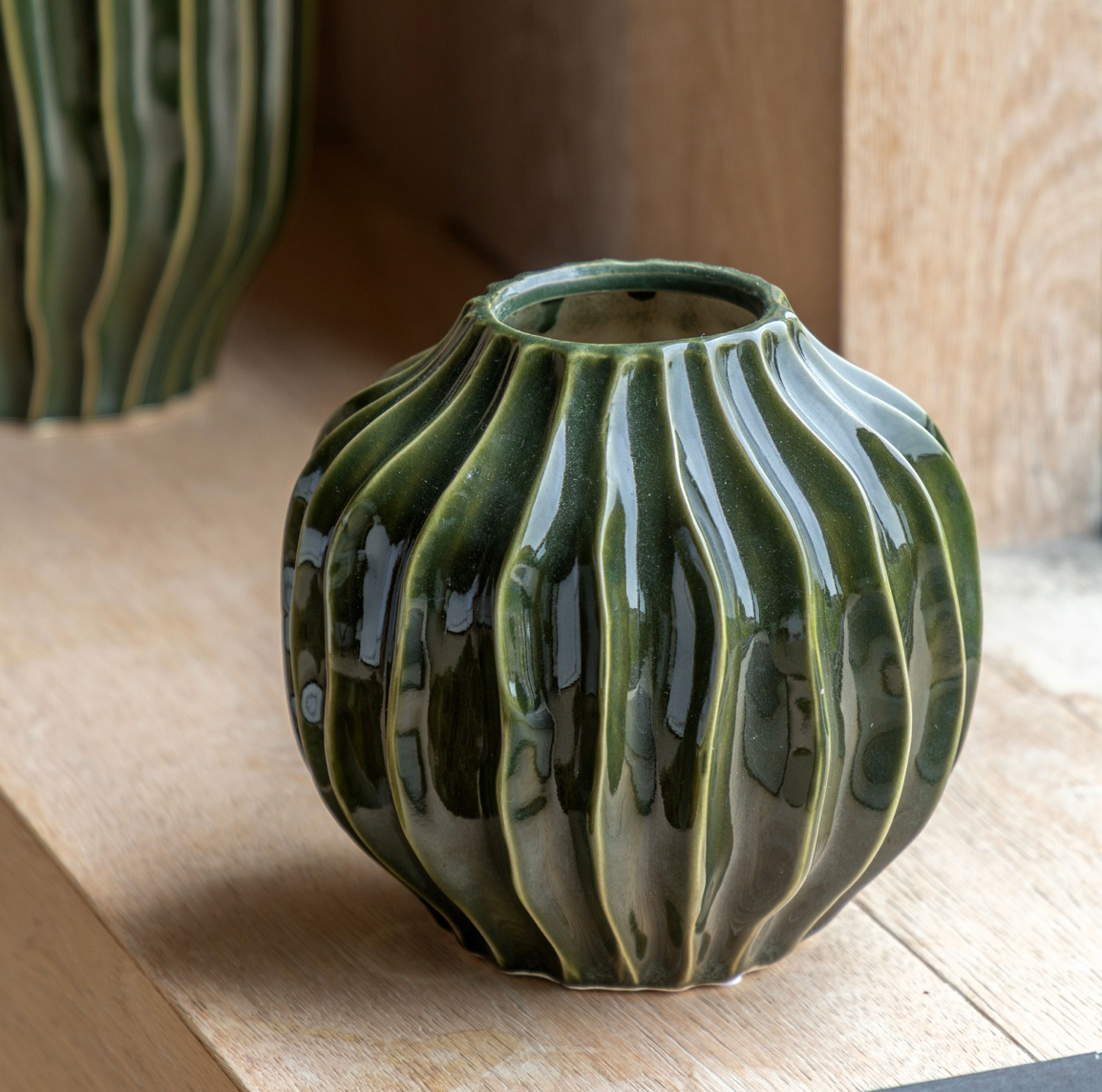 Organic Ribbed Vase - Midnight or Olive - WowCornwall