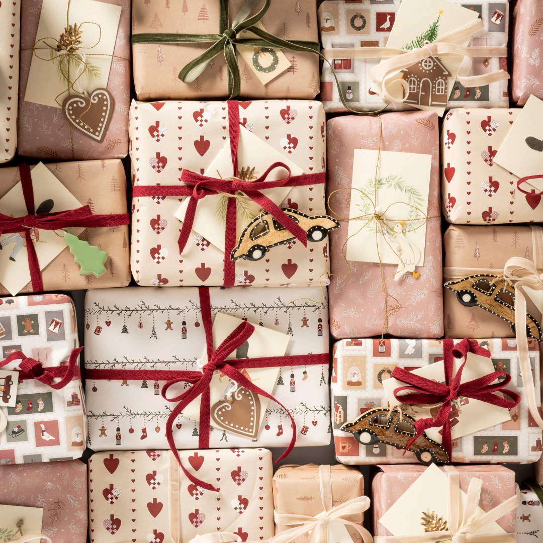 My Nostalgic Christmas Wrapping Paper - WowCornwall