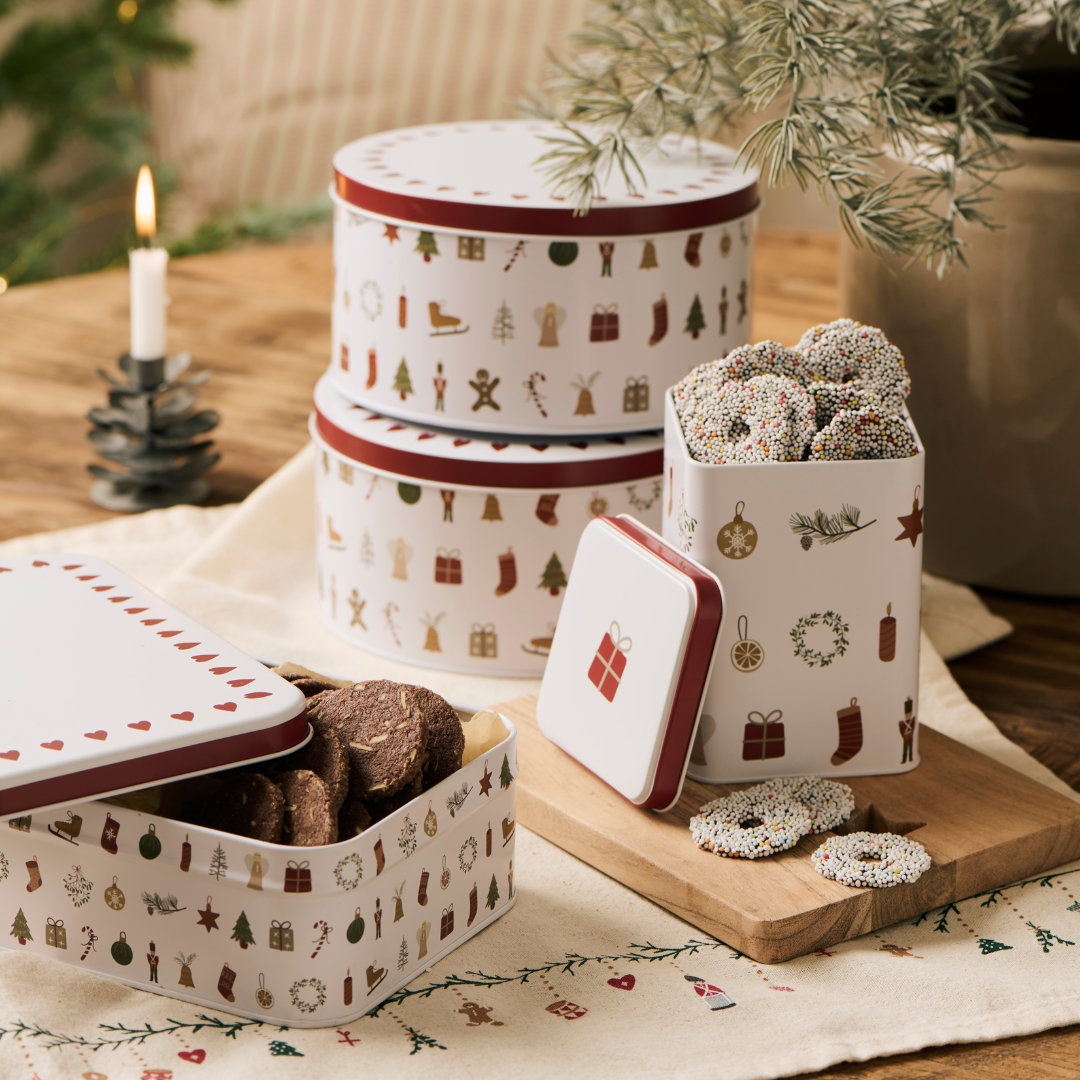 My Nostalgic Christmas Confectionery Tin - WowCornwall
